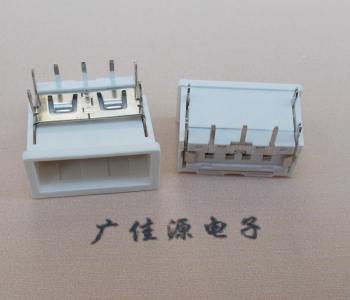 五桂山街道USB接口2.0连接器.3p端子加护套防尘母座